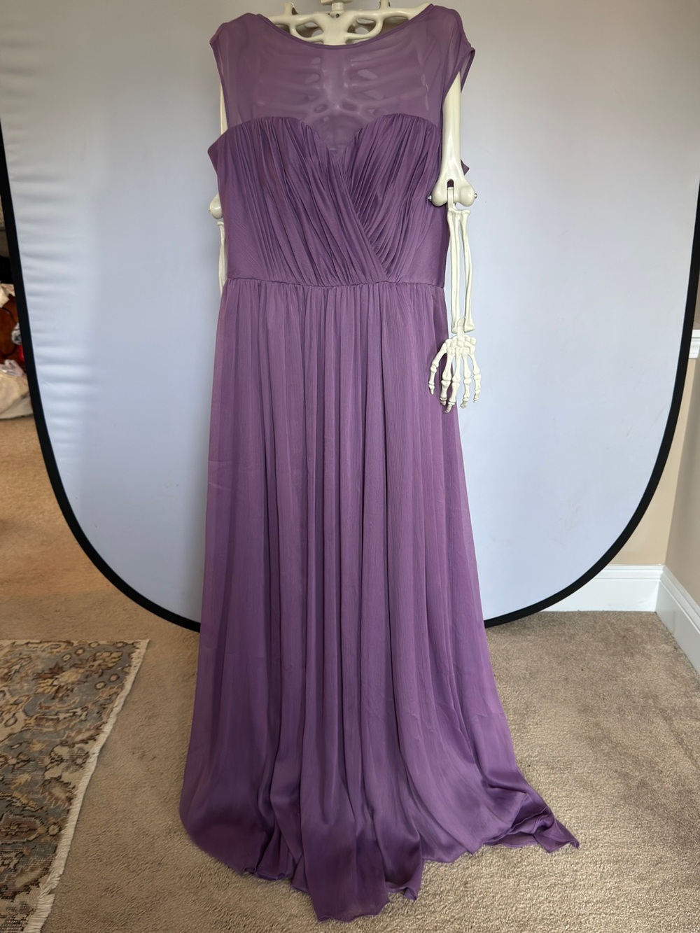 Vera Wang Elegant Lavender Chiffon Maxi Dress